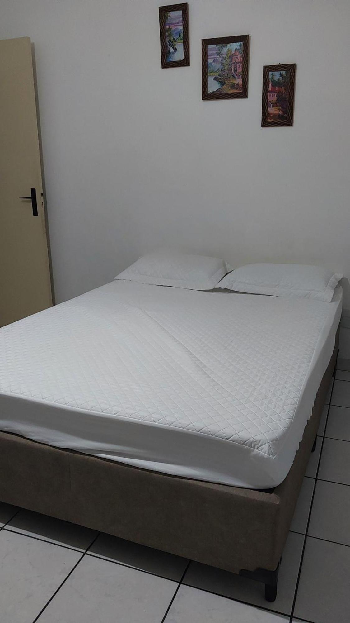 Apartamento กัวรูจา ภายนอก รูปภาพ