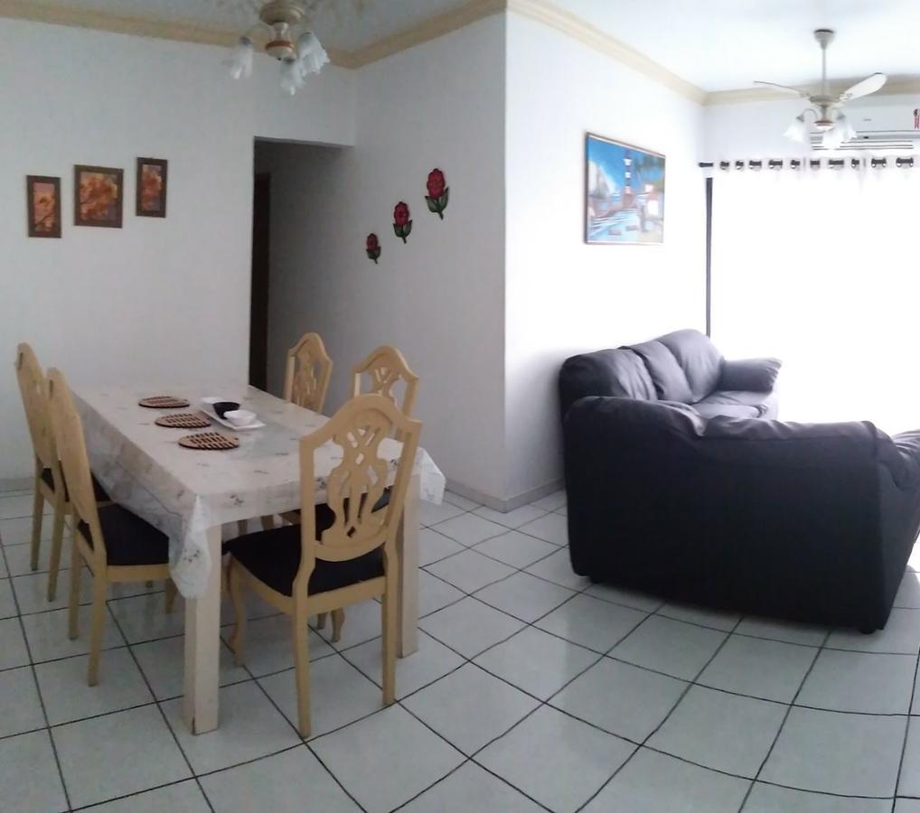 Apartamento กัวรูจา ภายนอก รูปภาพ