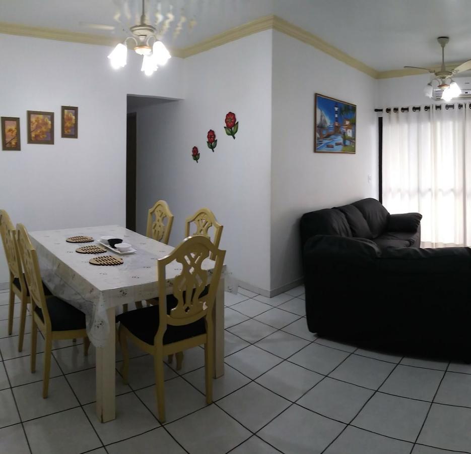 Apartamento กัวรูจา ภายนอก รูปภาพ